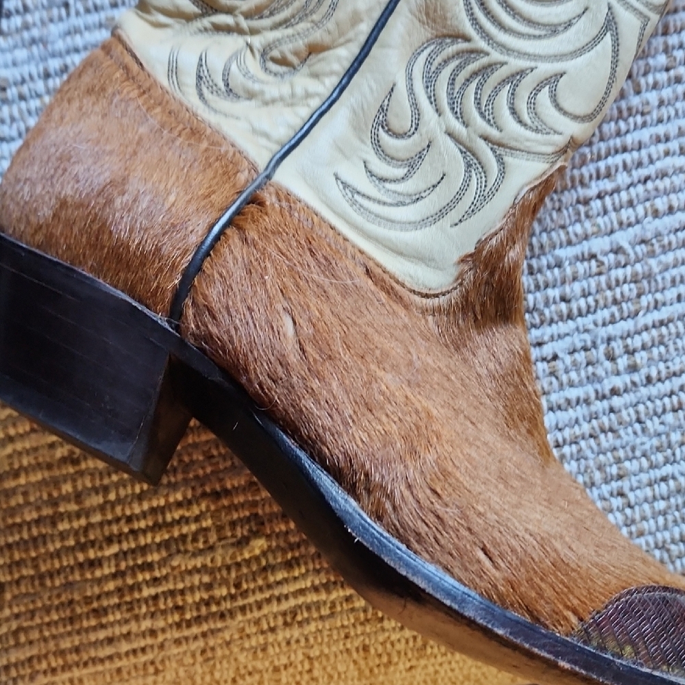 Tony Lama Brown Leather Cowboy Boots - Picture 7 of 16